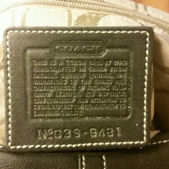 Authentic Coach crossbody - Picture 3 of 4